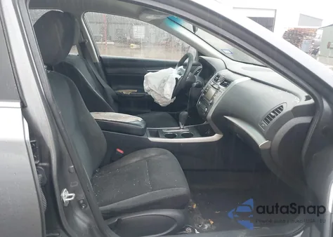 2015 Nissan Altima 2.5 S z USA, uszkodzony, nr VIN 1N4AL3AP2FN880127